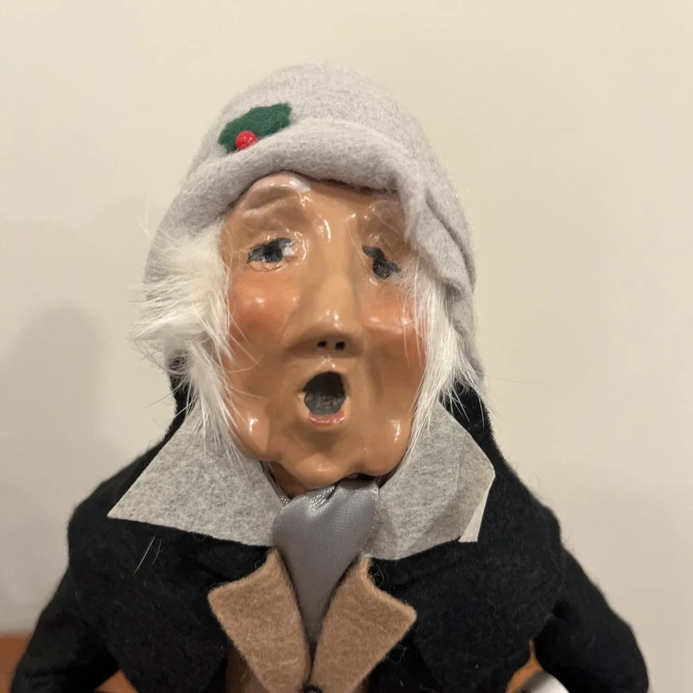 1988 BYERS CHOICE CHRISTMAS CAROLER Grey Hair Man Grandpa Houndstooth Pants Jeff